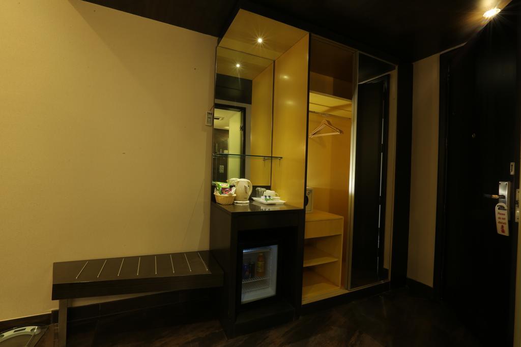 Five Elements Hotels Delhi- North Avenue New Delhi Room photo