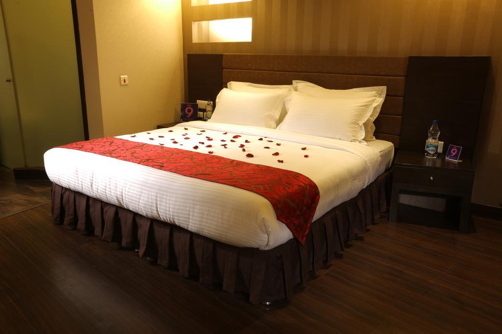 Five Elements Hotels Delhi- North Avenue New Delhi Room photo