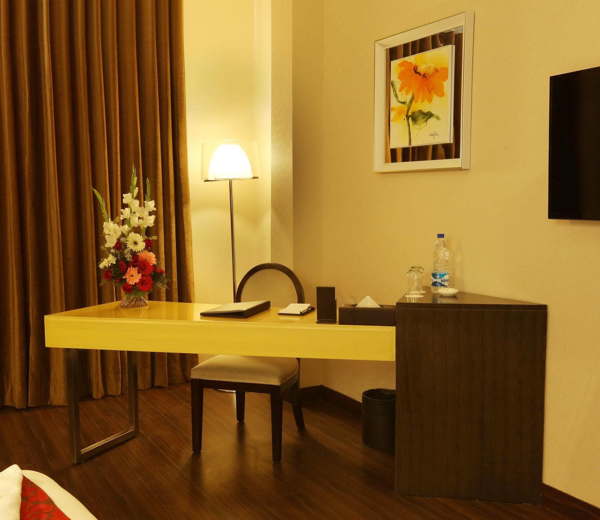 Five Elements Hotels Delhi- North Avenue New Delhi Exterior photo